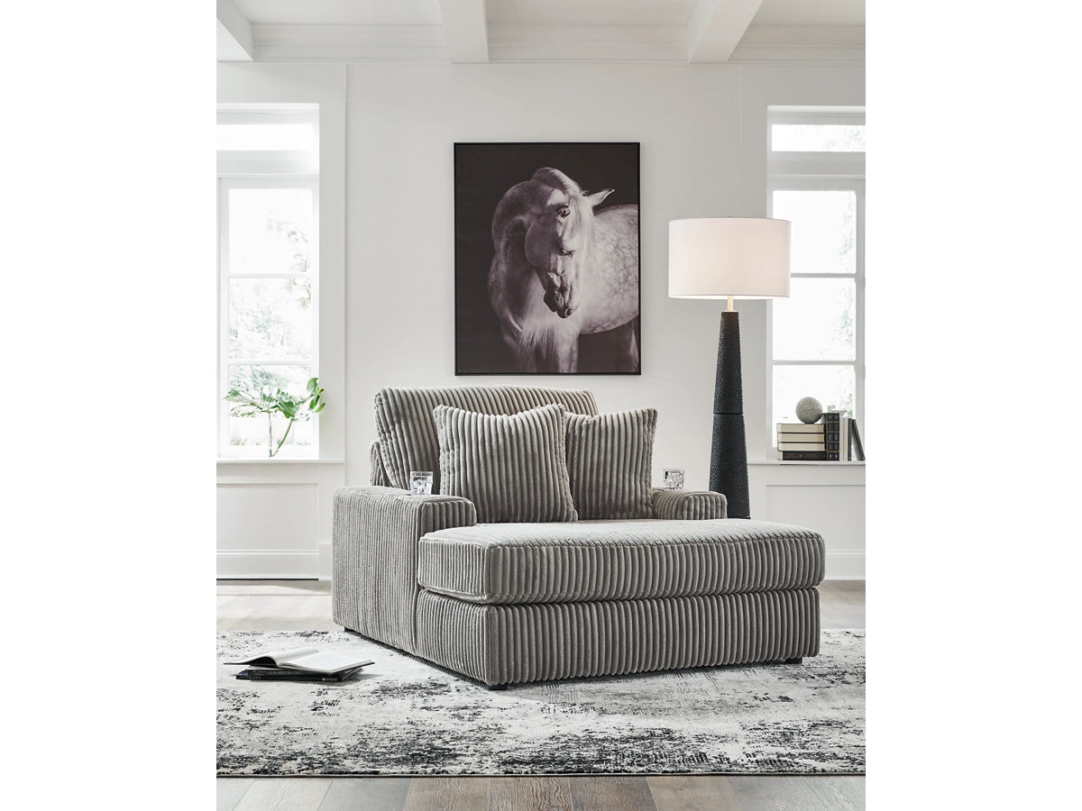 Lindyn Oversized Chaise