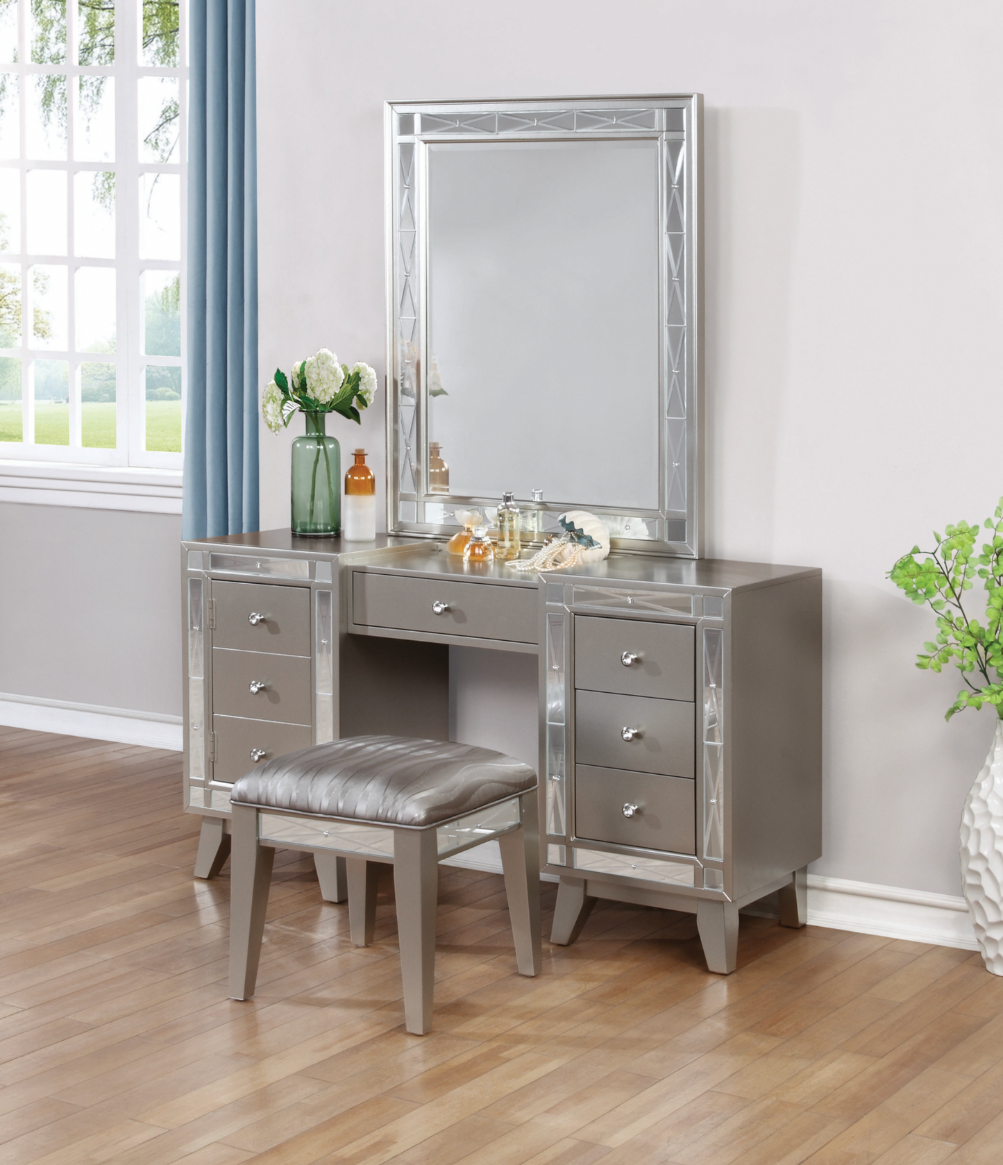 Leighton Panel Bedroom Set Mercury Metallic