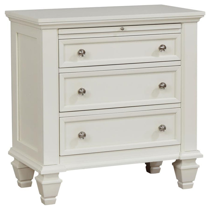 Sandy Beach 3-drawer Nightstand Buttermilk