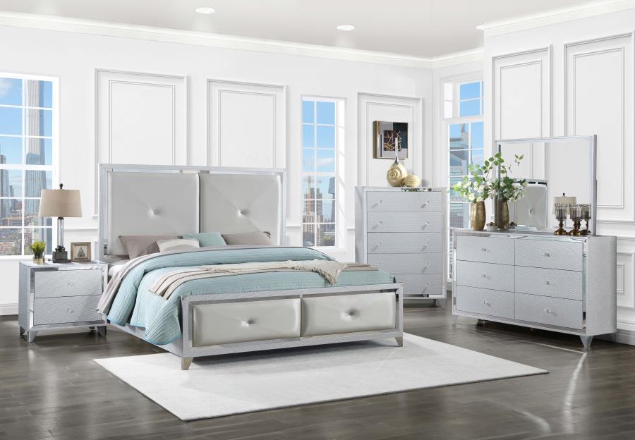 Larue 5-piece Tufted Bedroom Set Silver