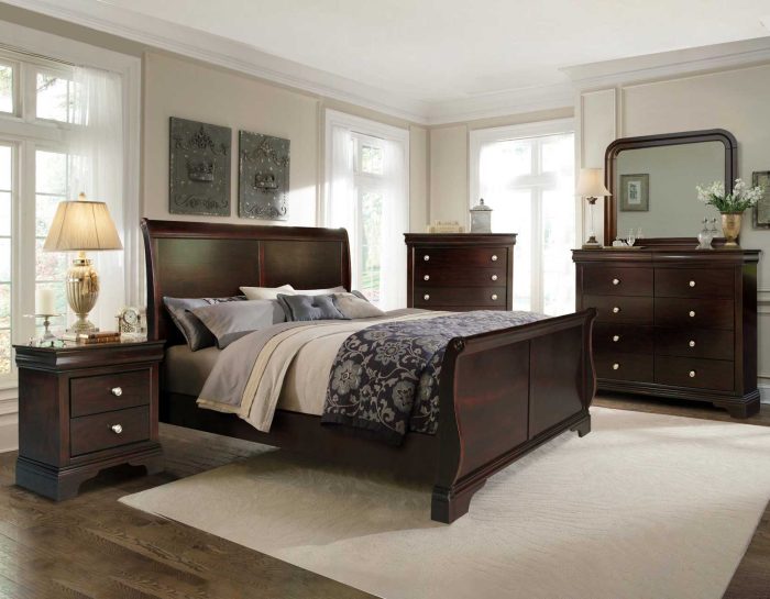 Dominique 4-Piece Queen Bedroom Set