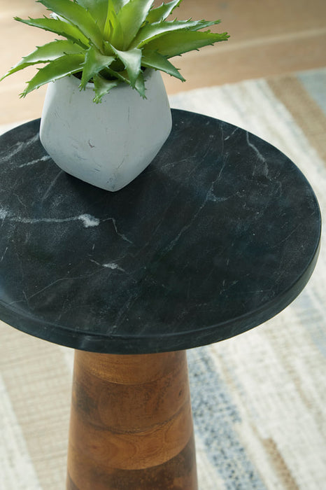 A4000633 Accent Table (Marble Top)