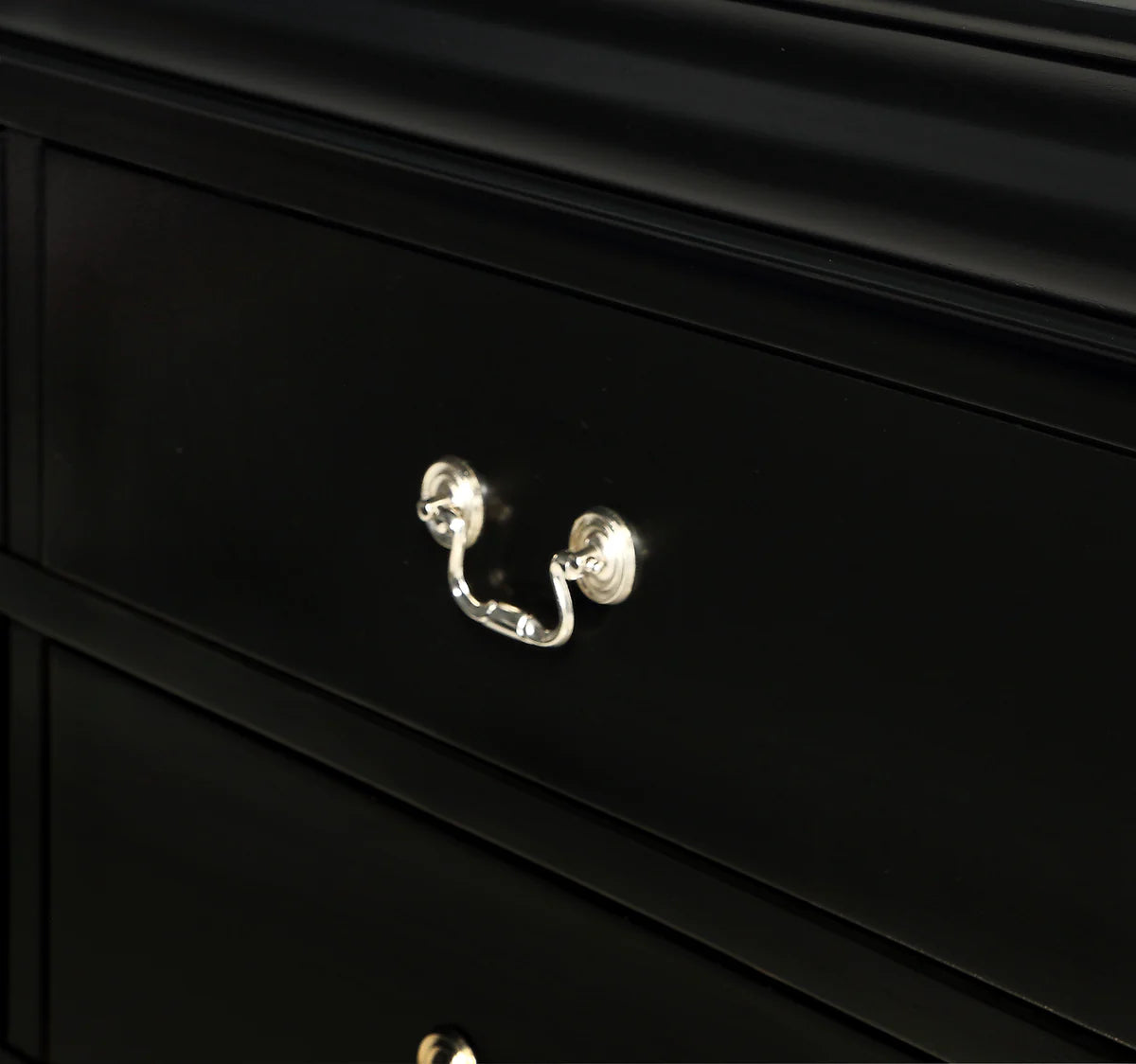 Louis Philip  Queen Bedroom set Black