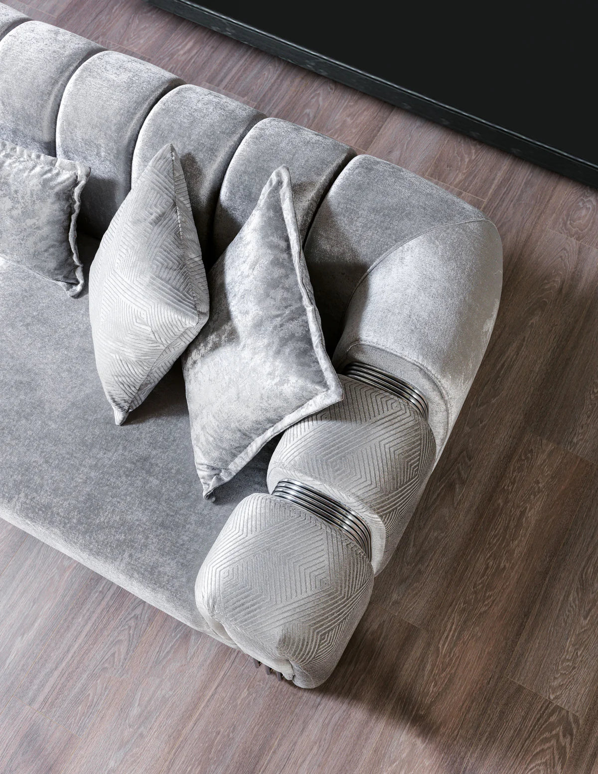 Santana  Velvet Sofa & Loveseat