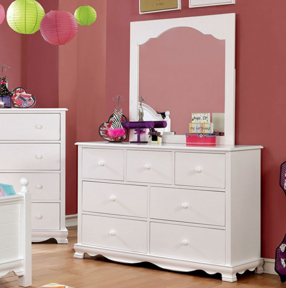 Dani Dresser White